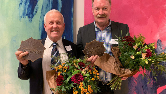 Thomas Svensson, founder of Micropower Group, receives the wooden construction award