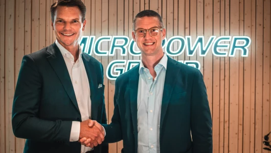 Torbjörn Gustavsson, VD Micropower Group (vänster), Johan Pernvi, Partner Polaris (höger)